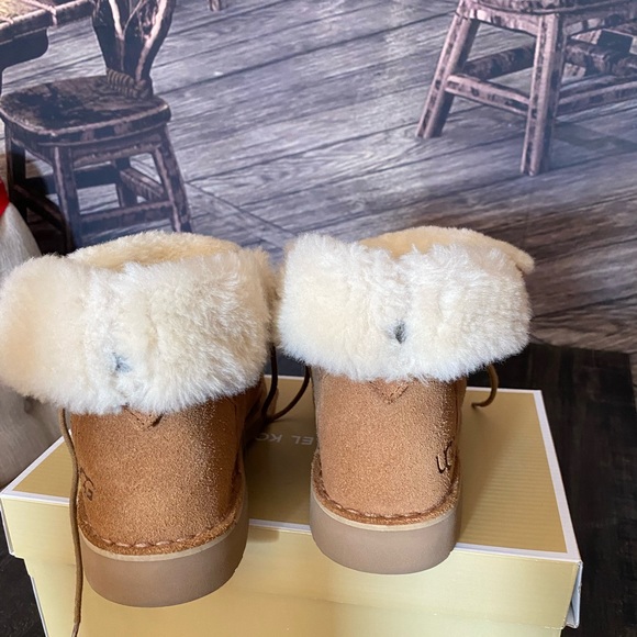 UGG booties size 6 - Picture 10 of 11